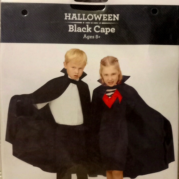 Halloween Black Cape Ages 8+ - Picture 2 of 7